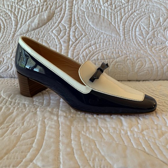 J CREW Patent Bow Loafer Pump / Size US 6.5 (UK4, EU37) / Navy & White - Picture 3 of 10